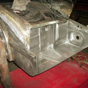 Einbau des neuen Batteriekasten